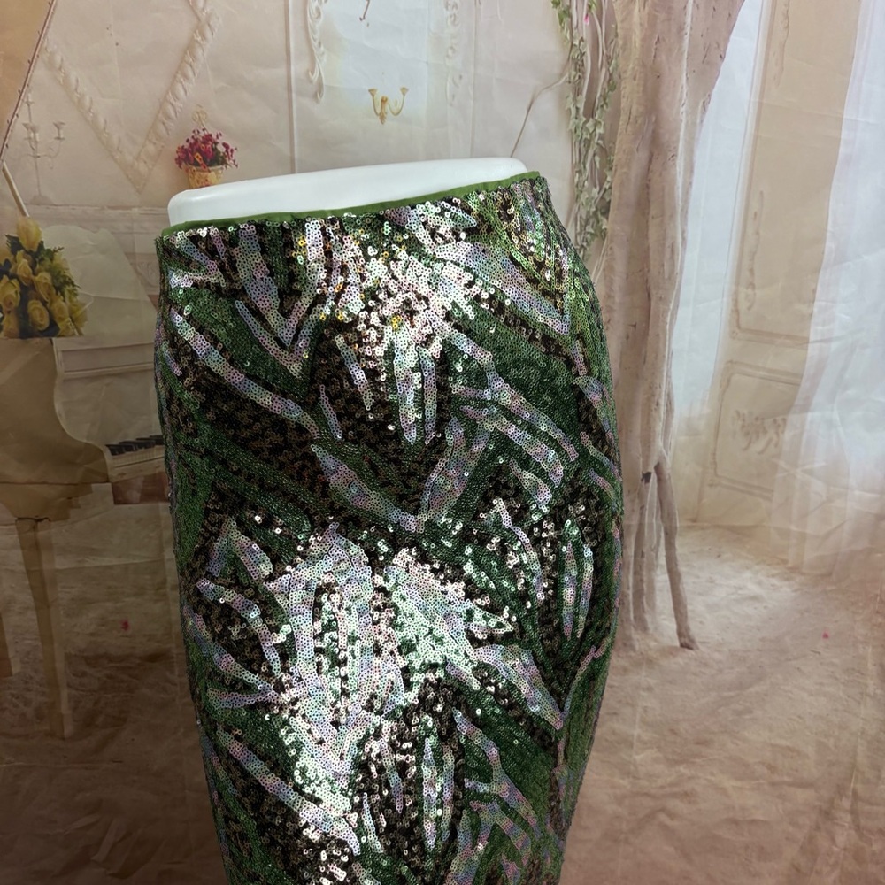 NEW La Superbe Liza Rattlers Green Sequin Pencil Skirt - Picture 3 of 12